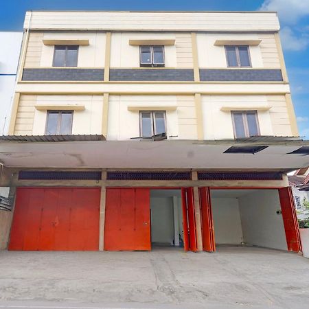 Hotel O Rappocini Near Rsia Paramount Makassar Eksteriør bilde