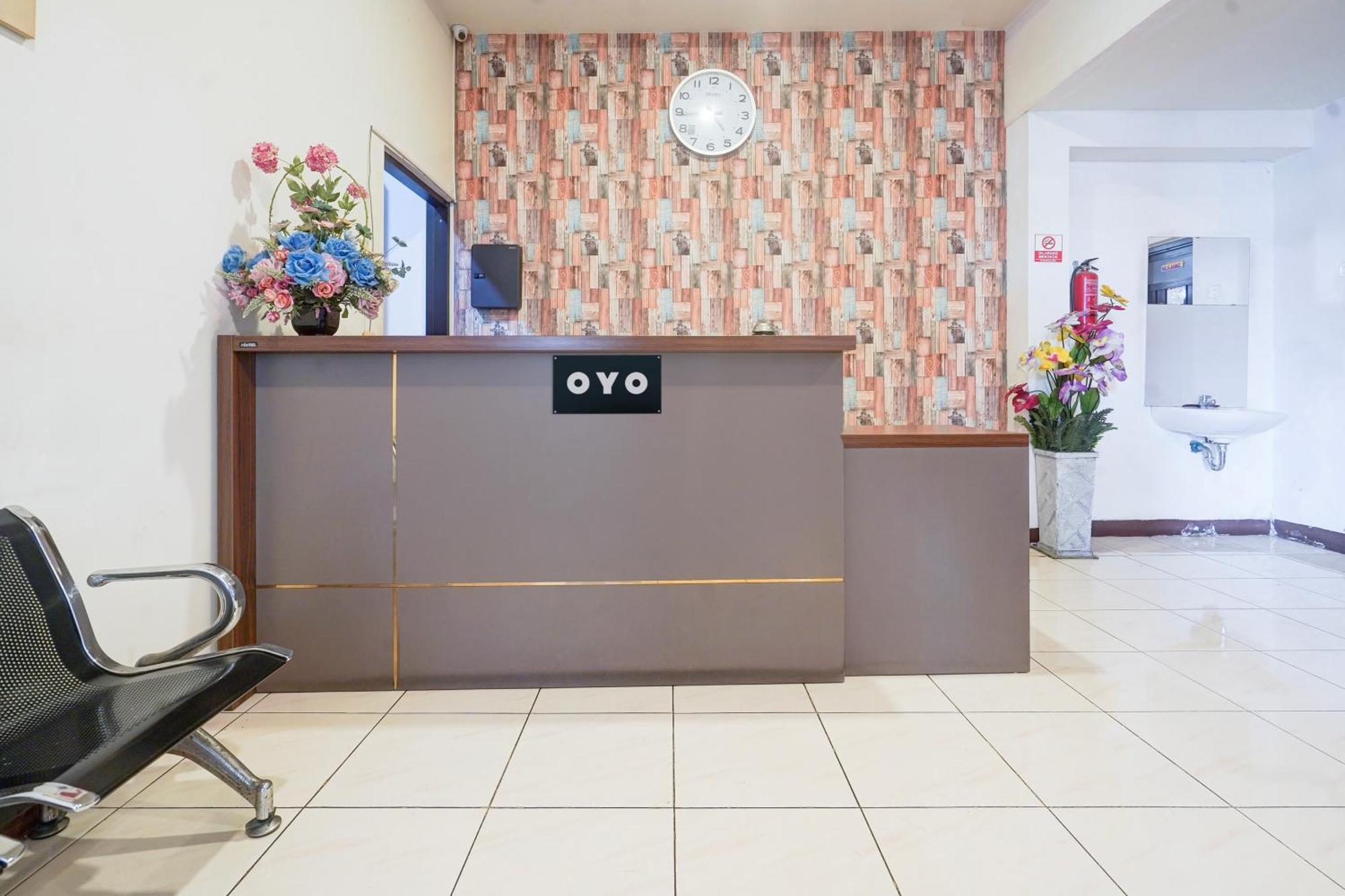 Hotel O Rappocini Near Rsia Paramount Makassar Eksteriør bilde